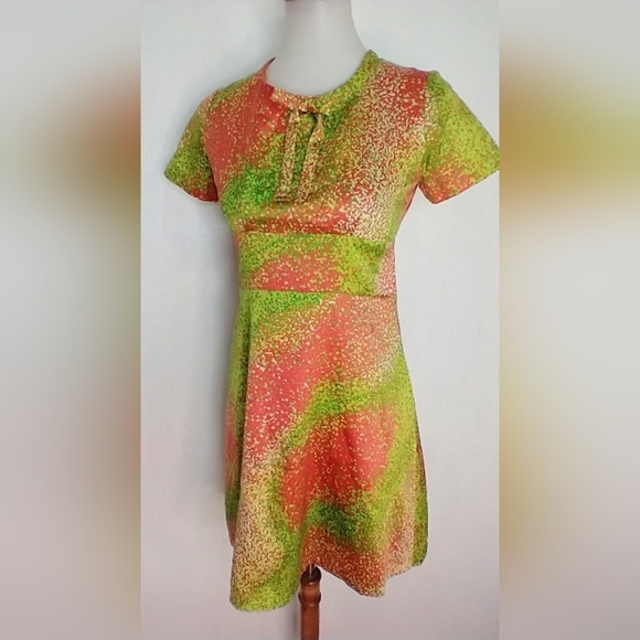 RETRO POINTILLIST DRESS - Picture 1 of 5